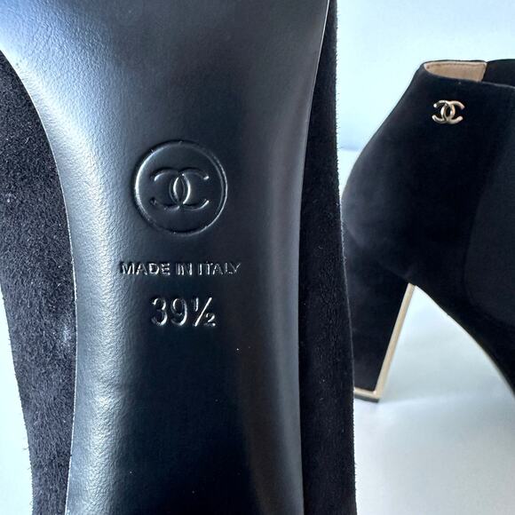 CHANEL Black Suede Gold Logo Chelsea Heel Ankle Boots IT 39.5 - Picture 10 of 16